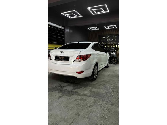 Sahibinden Hyundai Accent Blue 1.6 CRDI Mode Plus 2015 Model 