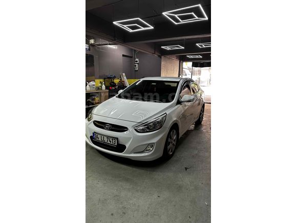 Sahibinden Hyundai Accent Blue 1.6 CRDI Mode Plus 2015 Model 