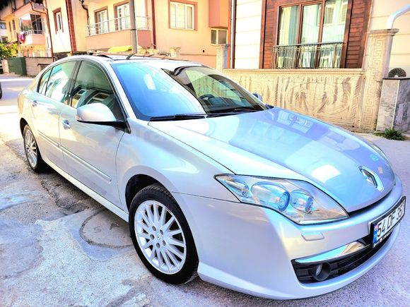 Sahibinden Renault Laguna 1.5 dCi Executive 2010 Model  162.000 km Gri (Gümüş)