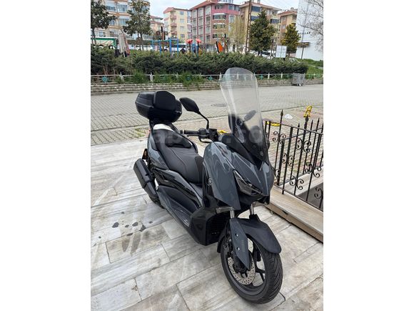 Sahibinden Yamaha X-Max 250 Tech Max EKSTRALI 2500 KM KAPALI GARAJ
