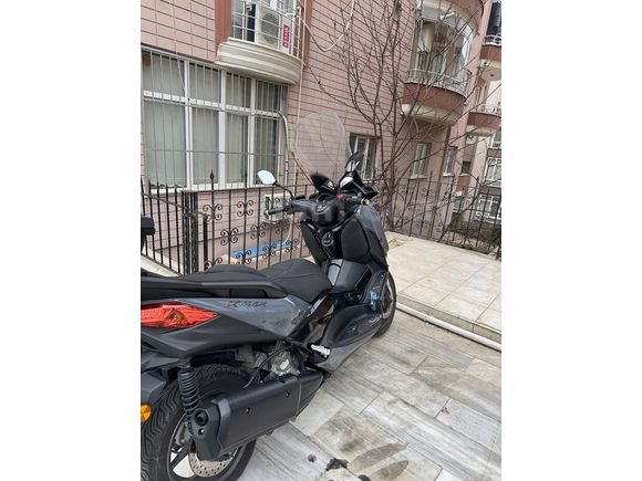Sahibinden Yamaha X-Max 250 Tech Max EKSTRALI 2500 KM KAPALI GARAJ