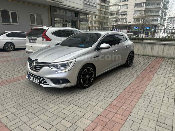 Sahibinden Renault Megane 1.6 Joy 2017 Model  202.000 km Gri (metalik)