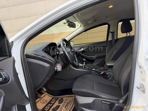 2017 MODEL FORD FOCUS 1.6 DİZEL TREND X PAKET HATASIZ 195 BİN KM