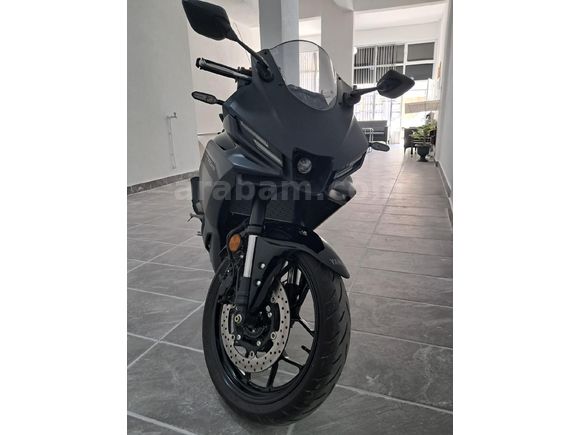 BAYİDEN ÇIKTIĞI GİBİ TERTEMİZ MAT SİYAH R25