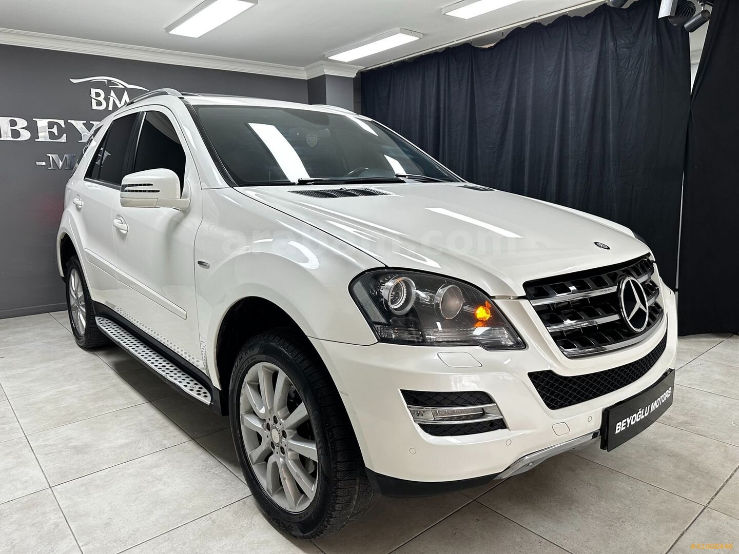 Galeriden Mercedes - Benz ML 350 CDI 2011 Model İstanbul 282.000 km Beyaz 1