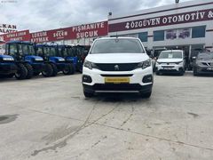 ÖZGÜVEN OTOMOTİV'DEN 122.000KM HATASIZ CAM TAVN EAT8 OTAMATİK