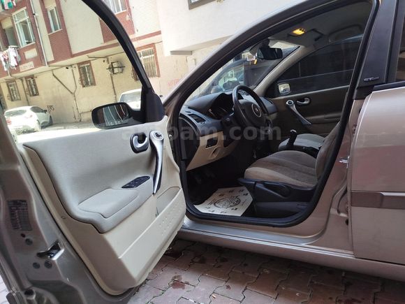 Sahibinden Renault Megane 1.5 dCi Expression Plus 2009 Model