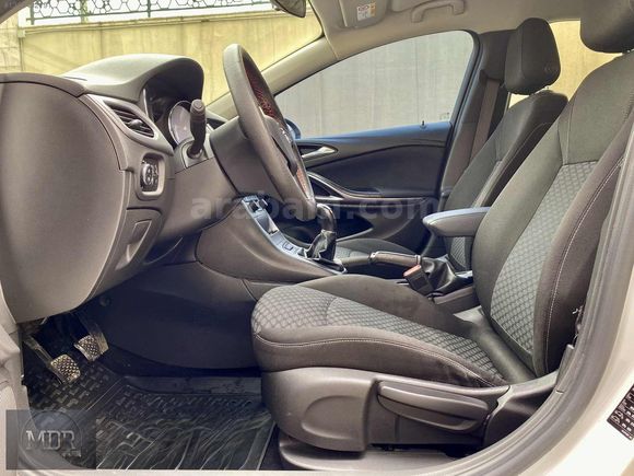 MDR CARS 2016 OPEL ASTRA 1.6 CDTI Enjoy