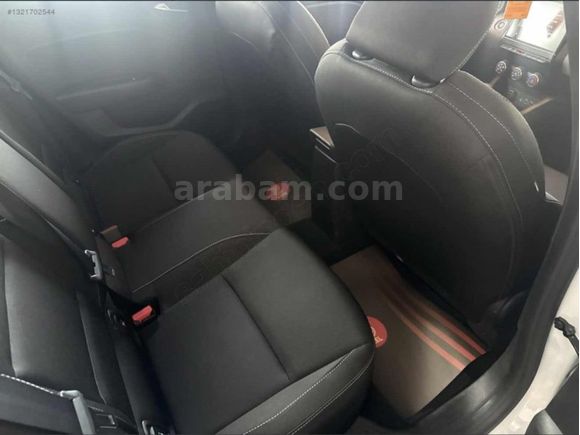 OTOKOÇ 2.EL AYDIN'DAN 2025 CLİO EVOLUTION 1.0 TCE 90 HP 15.000KM