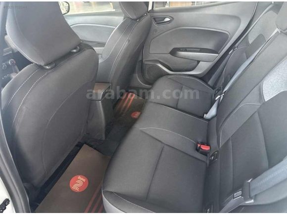 OTOKOÇ 2.EL AYDIN'DAN 2025 CLİO EVOLUTION 1.0 TCE 90 HP 15.000KM