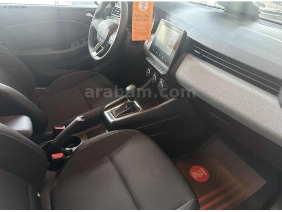 OTOKOÇ 2.EL AYDIN'DAN 2025 CLİO EVOLUTION 1.0 TCE 90 HP 15.000KM
