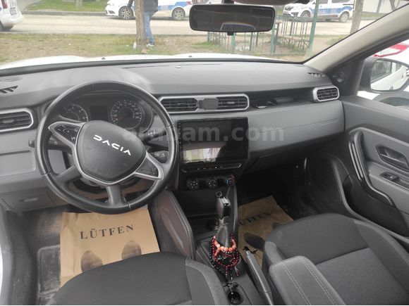 Sahibinden Dacia Duster 1.3 Tce Essential 2023 Model  82.000 km Beyaz