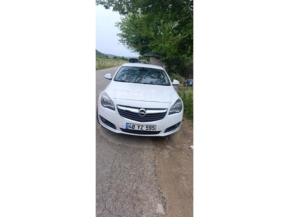 Sahibinden Opel Insignia 1.6 T Cosmo 2015 özel paket olan limuzin pakettirl