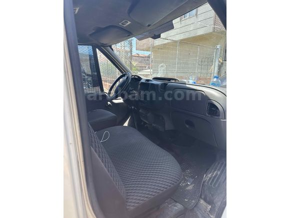 Sahibinden Ford Transit 300 L 2002 Model  888.588 km Beyaz