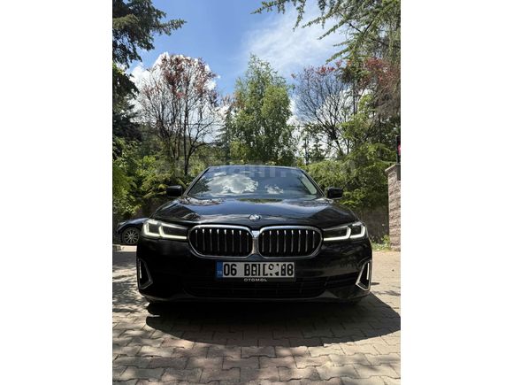 Sahibinden BMW 5 Serisi 520i Luxury Line 2020 Model Ankara 97.000 km Siyah