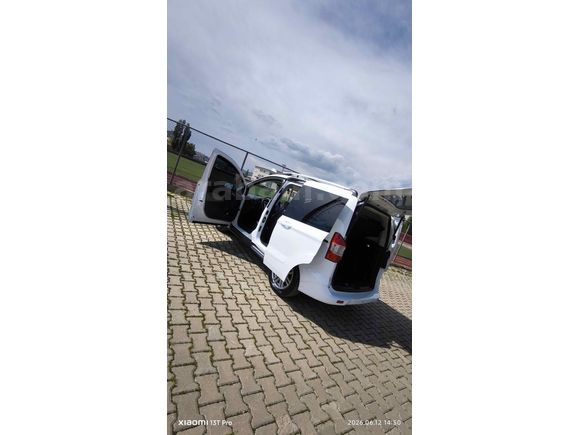 Sahibinden Ford Tourneo Courier 1.5 TDCi Journey Titanium 2020 Model 