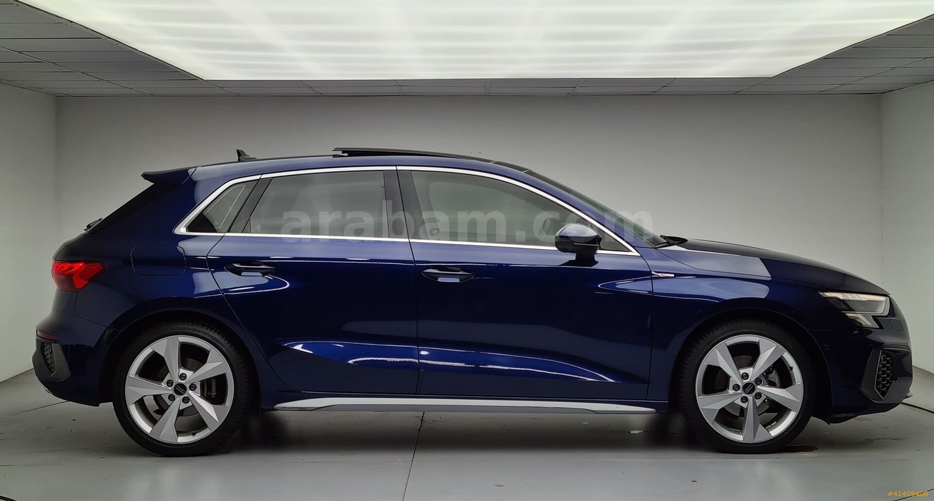 Galeriden Audi A3 Sportback 35 TFSI S-Line 2023 Model İstanbul 28.451 km Mavi 4