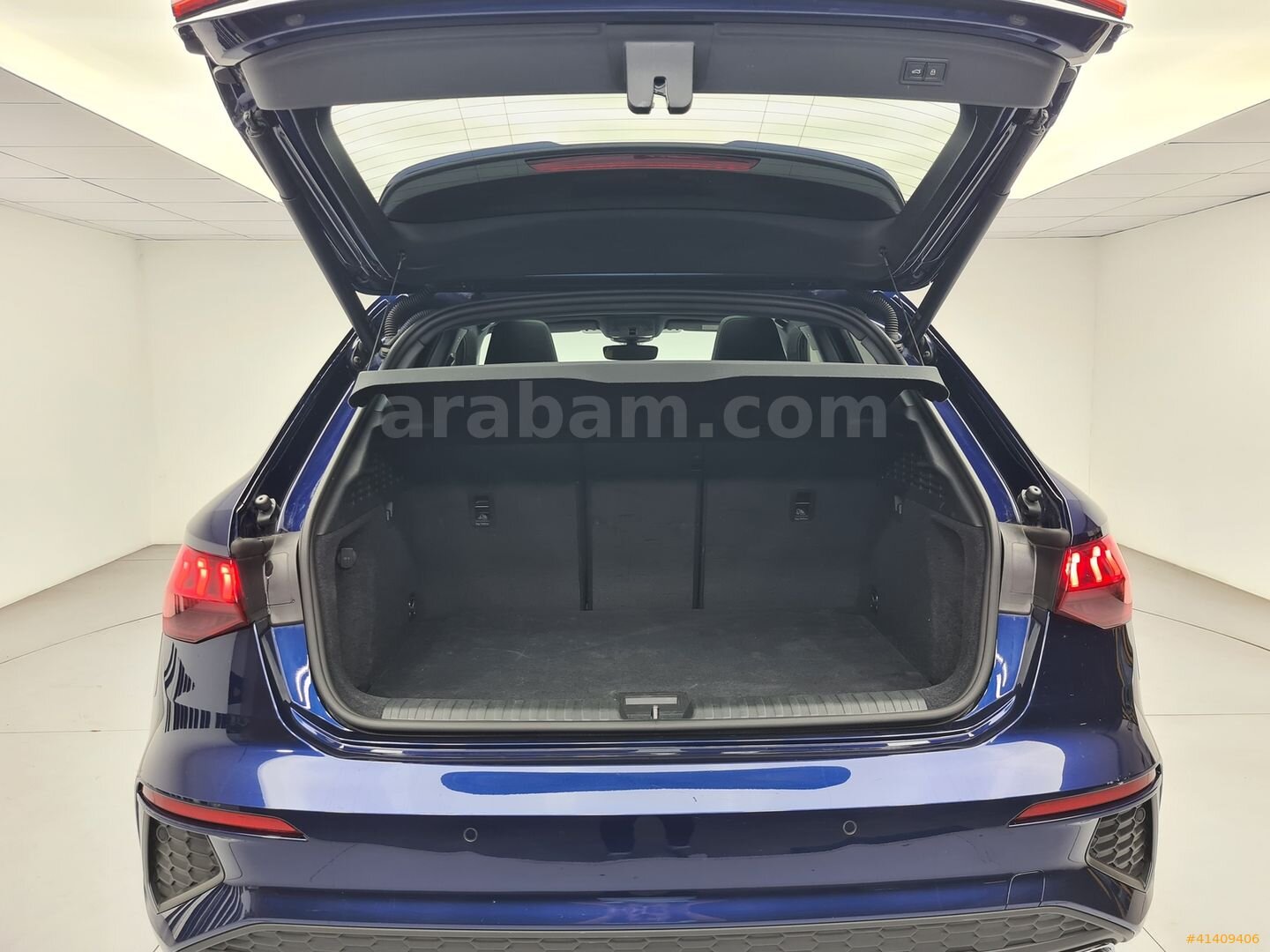 Galeriden Audi A3 Sportback 35 TFSI S-Line 2023 Model İstanbul 28.451 km Mavi 7