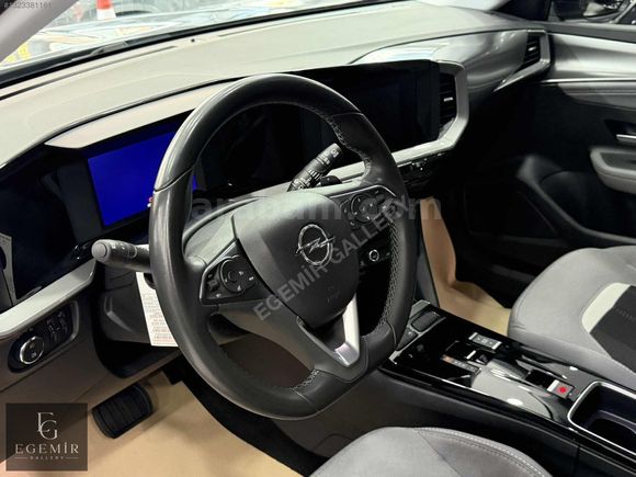 41.000 km'de BOYASIZ YETKİLİ SERVİS BAKIMLI ÇİFT RENK