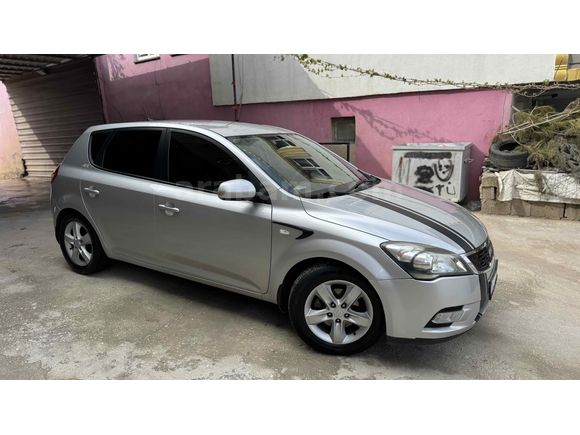 Kia Ceed 2012 Model 142 binde 
