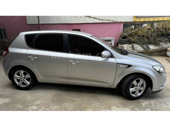Kia Ceed 2012 Model 142 binde 