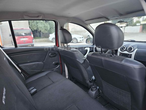 Galeriden Dacia Sandero 1.5 dCi Stepway 2012 Model Adana