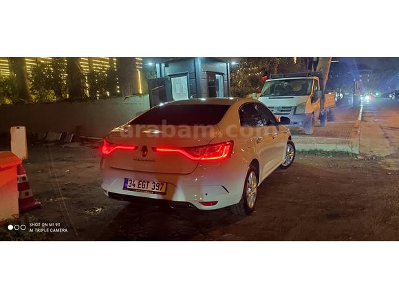 Sahibinden Renault Megane 1.3 TCe Joy 2021 Model