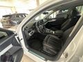 Audi A4 sedan cam tavanlı