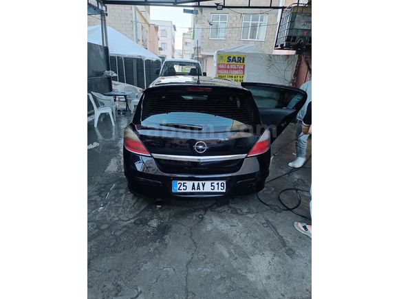 MEMURDAN Opel Astra 1.3 CDTI Essentia Konfor 2011 Model