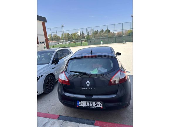 Sahibinden Renault Megane 1.6 Expression 2011 Model 
