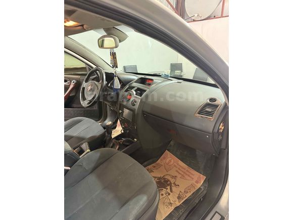 Sahibinden Renault Megane 1.5 dCi Dynamique 2004 Model 