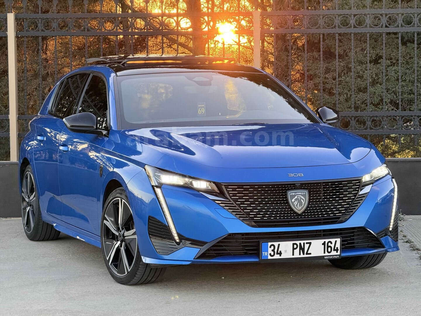 Galeriden Peugeot 308 1.2 PureTech GT 2023 Model İstanbul 48.000 km Mavi 6