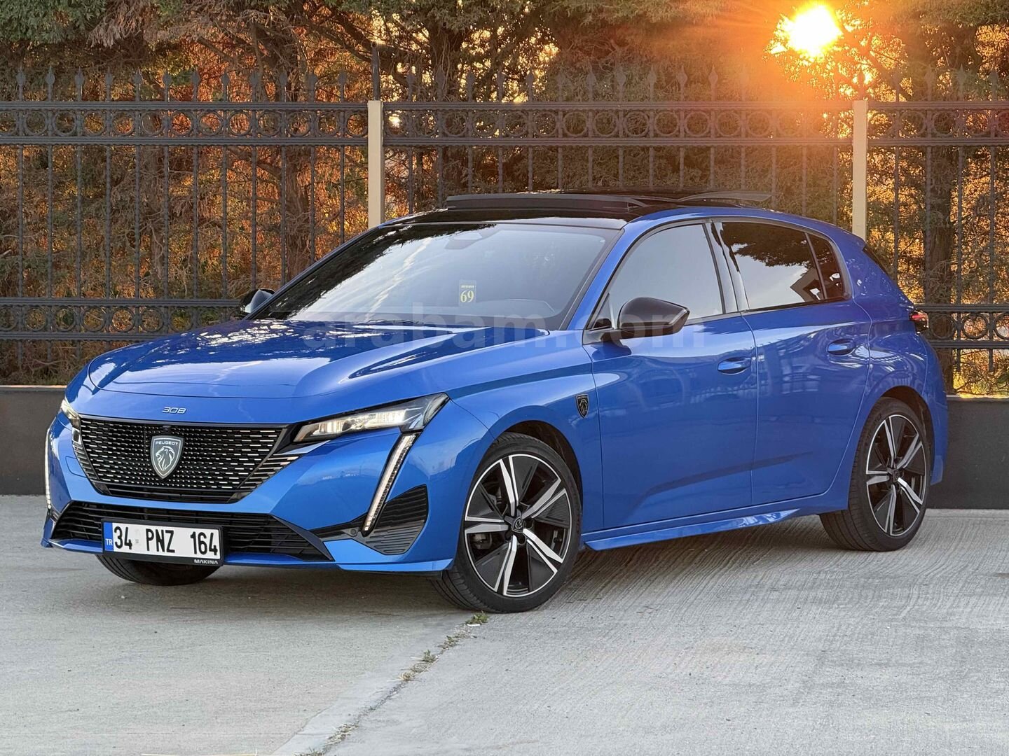 Galeriden Peugeot 308 1.2 PureTech GT 2023 Model İstanbul 48.000 km Mavi 2