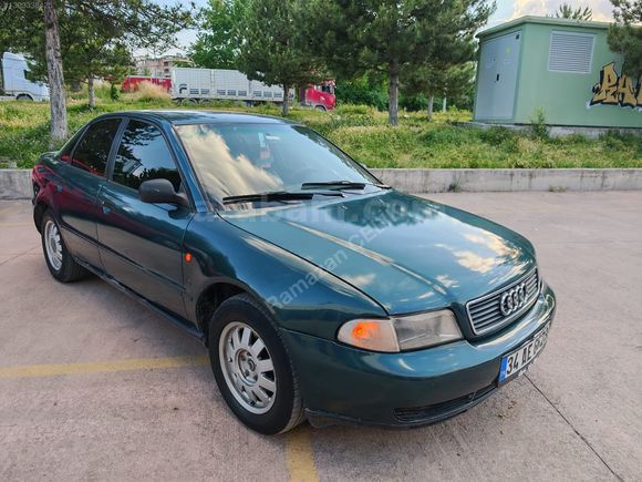 AUDI A4 Otomatik 1.6 Emsalsiz Temizlikte