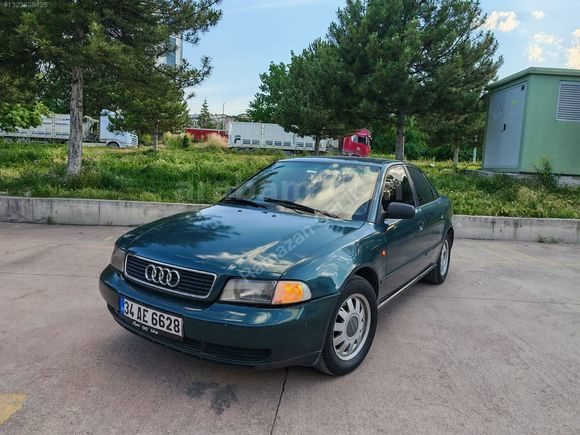 AUDI A4 Otomatik 1.6 Emsalsiz Temizlikte