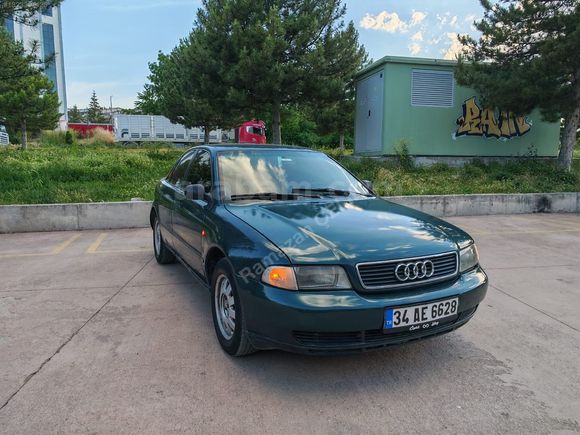 AUDI A4 Otomatik 1.6 Emsalsiz Temizlikte