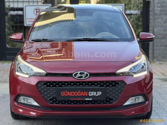 GÜNDOĞAN GRUP' 2018 HATASIZ HYUNDAI i20 1.4 CRDI STYLE CAM TAVAN