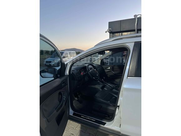 Sahibinden Ford Kuga 2.0 TDCi Titanium 2009 Model 