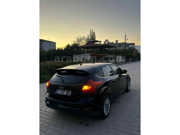 Sahibinden Ford Focus 1.6 Collection 2011 Model  270.000 km Siyah