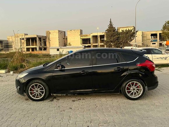 Sahibinden Ford Focus 1.6 Collection 2011 Model  270.000 km Siyah