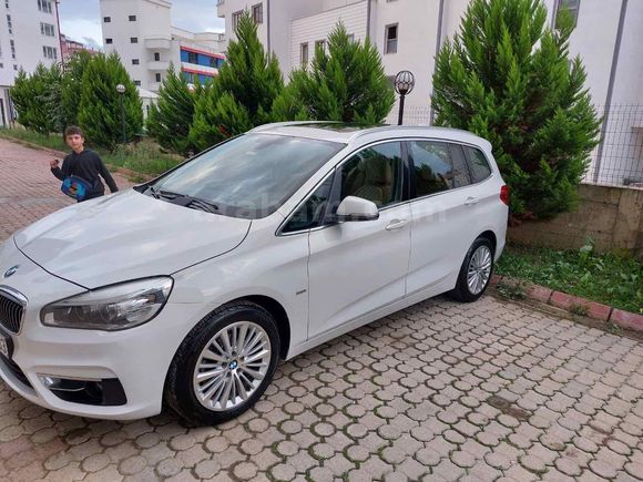 Sahibinden BMW 2 Serisi 216d Gran Tourer Luxury Line 2015 Model | 7 Kişilik Aile Aracı 