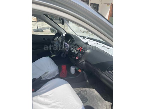 Sahibinden Honda Civic 1.4 i S 2000 Model 
