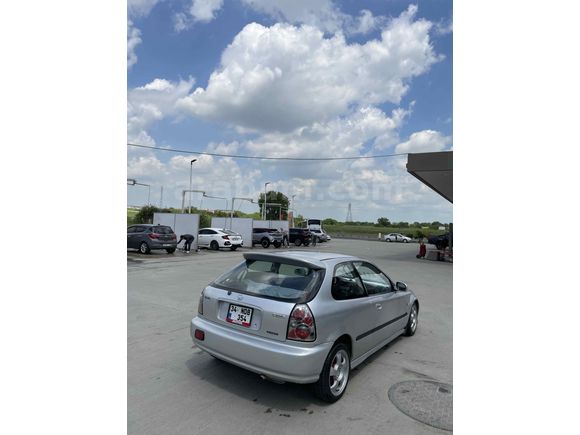 Sahibinden Honda Civic 1.4 i S 2000 Model 
