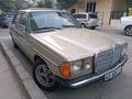 Sahibinden Mercedes - Benz 230 E 1981 – Klasik ve Karakter Sahibi