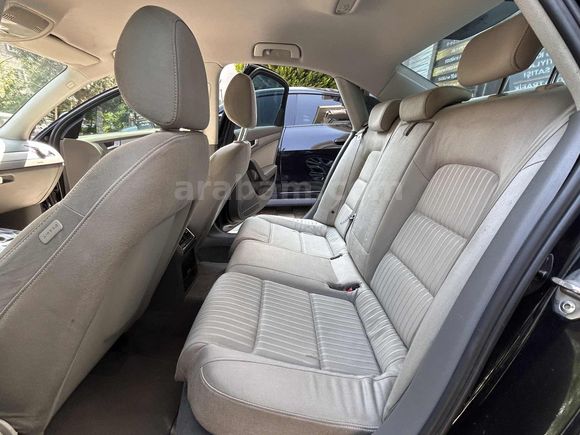 AUDİ A4 SEDAN DEĞİŞENSİZ