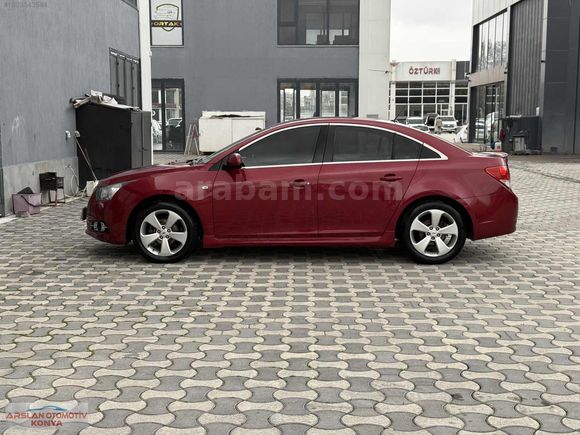 ARS OTOMOTİV DEN 2012 MODEL HATASIZ BOYASIZ CRUZE