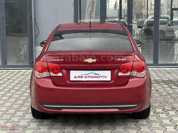 ARS OTOMOTİV DEN 2012 MODEL HATASIZ BOYASIZ CRUZE