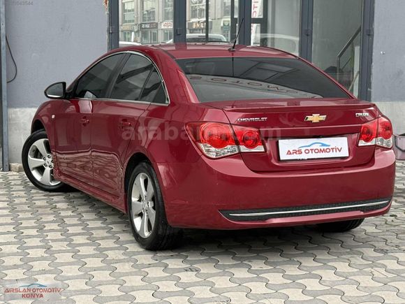 ARS OTOMOTİV DEN 2012 MODEL HATASIZ BOYASIZ CRUZE