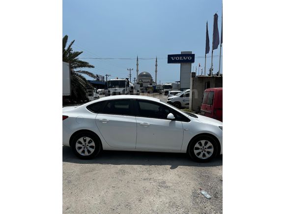 Sahibinden Opel Astra 1.6 Edition plus 2017 Model  99200 km Beyaz