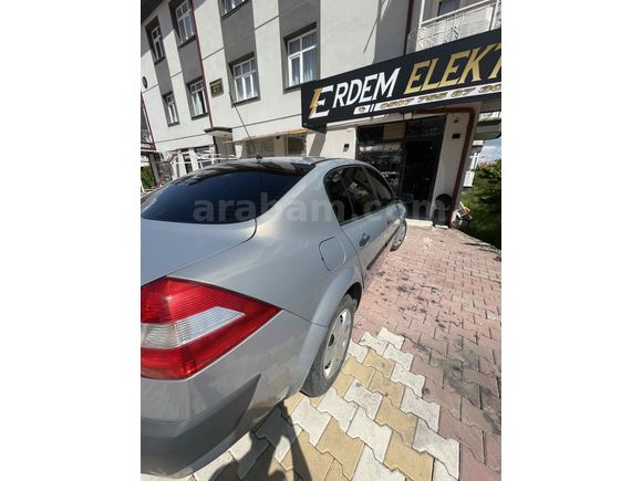 Sahibinden Renault Megane 1.4 Authentique 2006 Model 